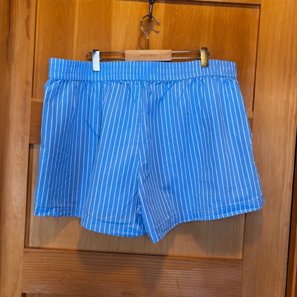 Universal Thread Blue Striped Matching Set - Picture 10 of 11